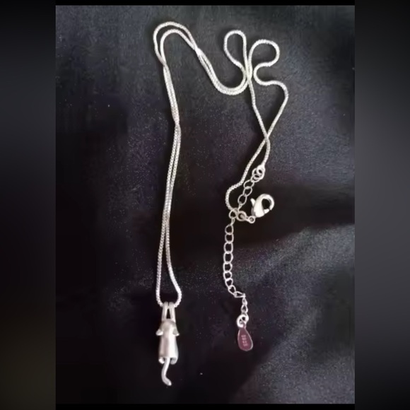 Silver Cat Pendant Necklace - Picture 6 of 6